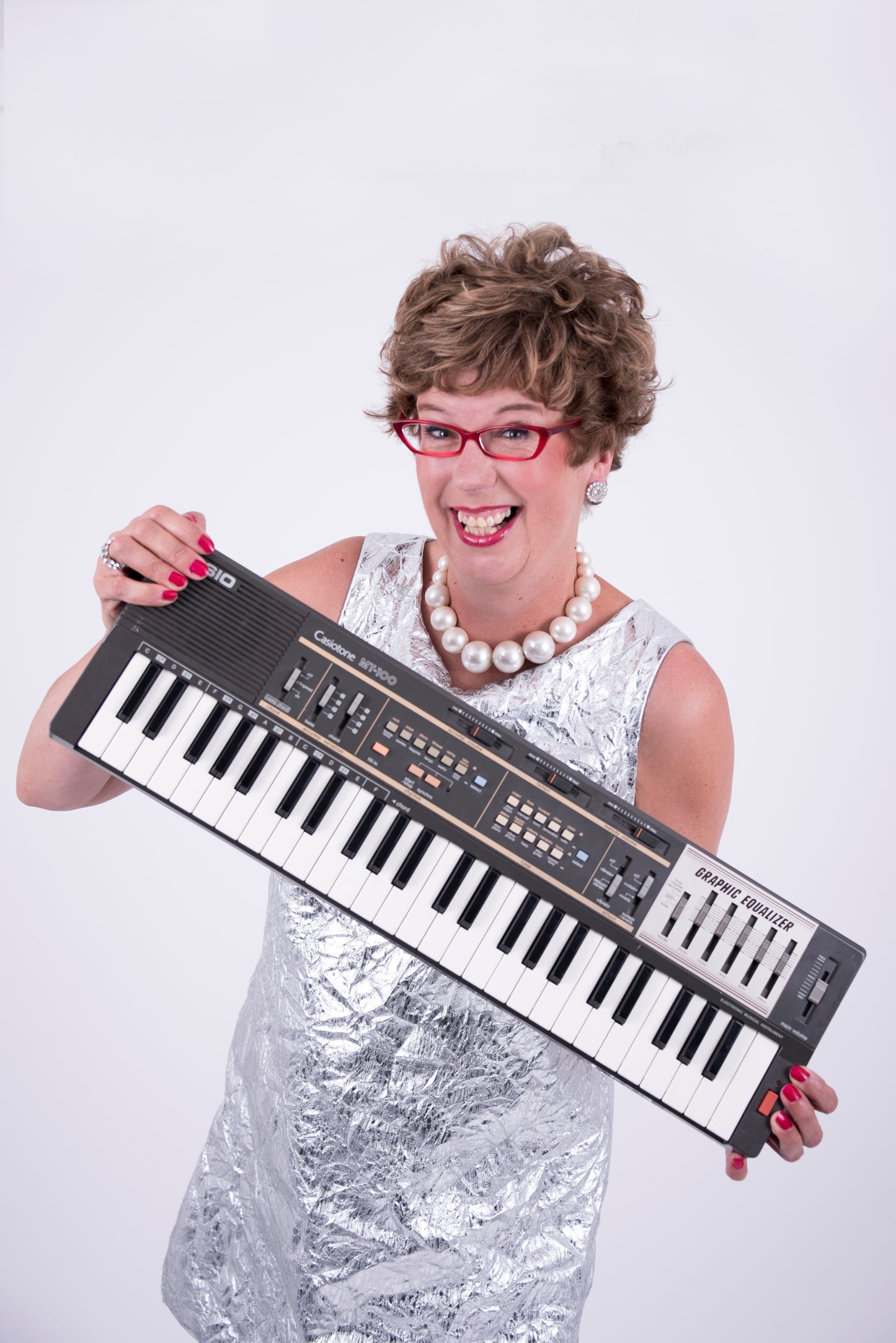 SUNDAY 26 JULY - Lorraine Bowen "The Crumble Lady" LIVE! - MJB3 Productions